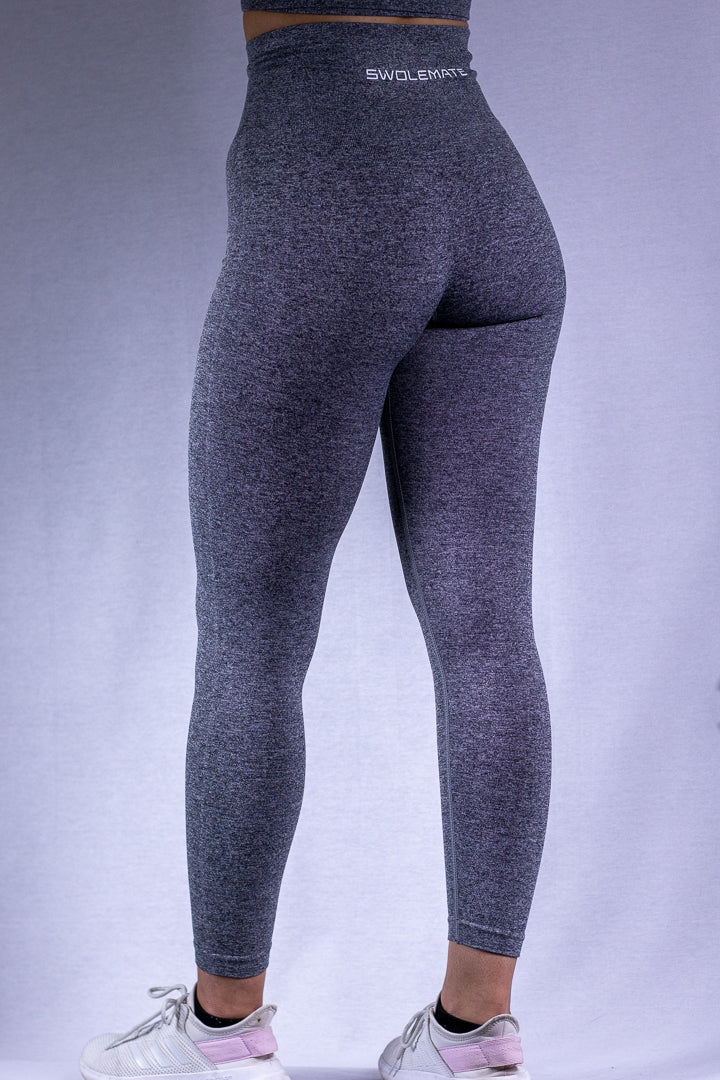 Vibrant Grey Seamless Leggings – TLA Athletics